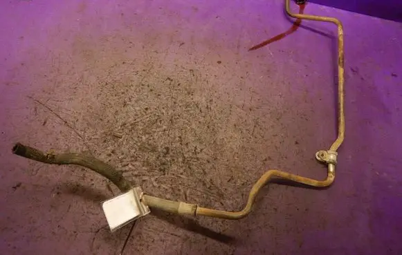 Volkswagen Golf IV Power steering hose/pipe/line 