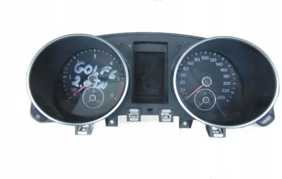 Volkswagen Golf VI Speedometer (instrument cluster) 5K0920871A