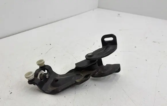 Seat Alhambra (Mk2) Sliding door middle roller runner 7N0843336G