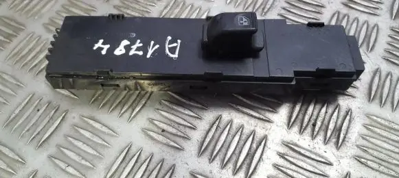 Hyundai XG Electric window control switch 621w02560 620w04740