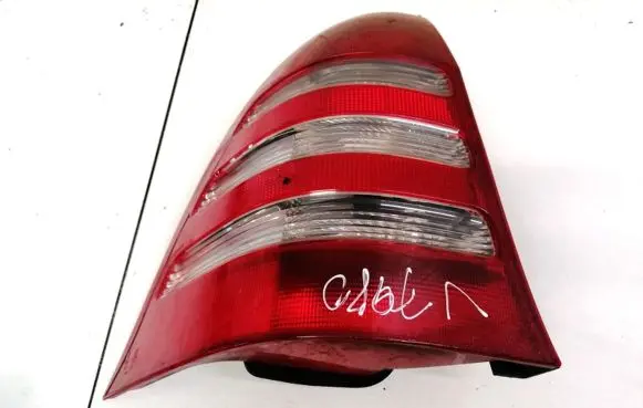 Mercedes-Benz C W203 Rear/tail lights 153537