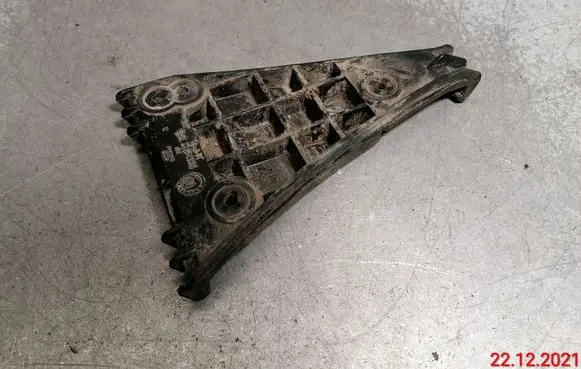 Audi A4 S4 B5 8D Front bumper mounting bracket 8D0807283