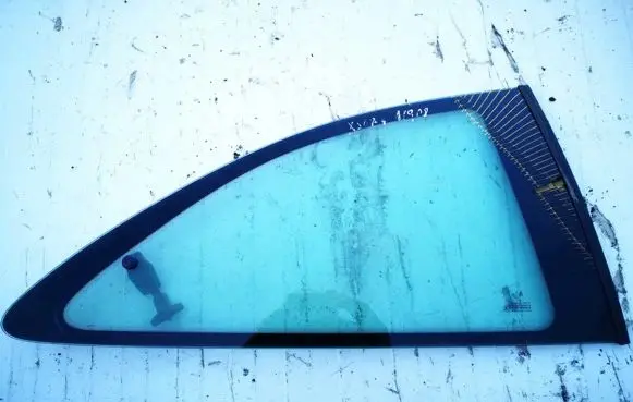 Citroen Xsara Rear side window