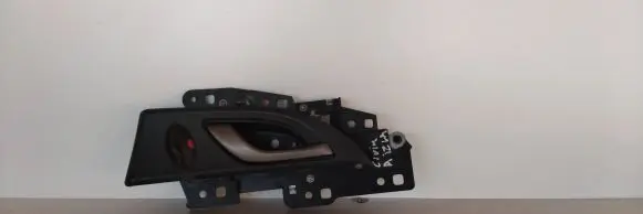 Rear door interior handle