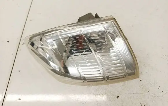 Nissan X-Trail T30 Front indicator light WY21W