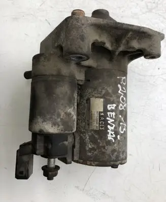 Peugeot 208 Starter motor 9671530880 4280008331