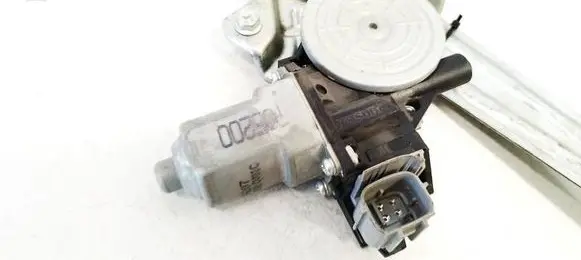 Nissan Leaf I (ZE0) Rear door window regulator motor 82730CV01C