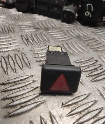 Audi A4 S4 B7 8E 8H Hazard light switch 8E0941509