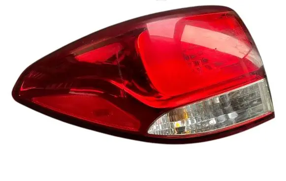 KIA Carens III Rear/tail lights 92401A4