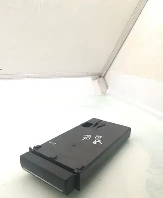 Audi A3 S3 8P Dashboard storage box/compartment 8P0941561
