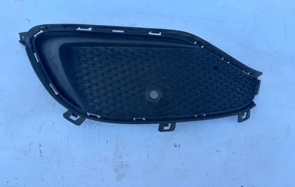 Mercedes-Benz CLA C117 X117 W117 Front bumper lower grill A1178857500