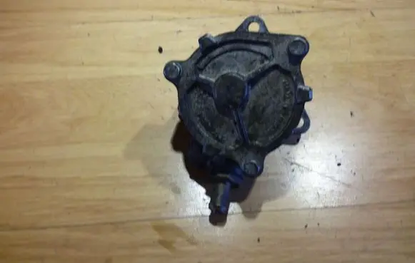 Alfa Romeo 156 Vacuum pump 96110999