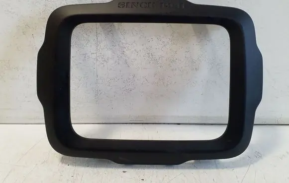 Jeep Renegade Radio/GPS head unit trim 735579048