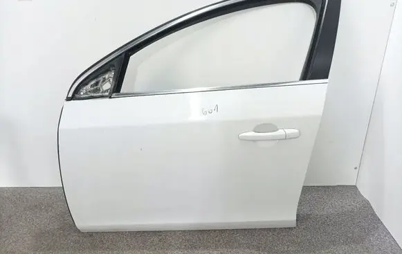 Volvo V60 Front door