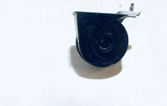Volvo XC70 Horn signal E30055306