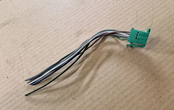 Volkswagen Golf II Other relay 357907971A
