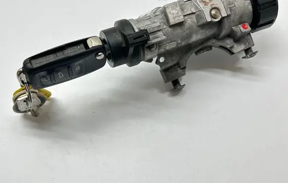 Volkswagen Transporter - Caravelle T5 Ignition lock 6R0905851F 5K0837202AD 5FA01018002