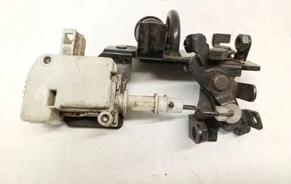 Skoda Fabia Mk2 (5J) Tailgate/trunk/boot lock/catch/latch 6Y0827511A CZBN3