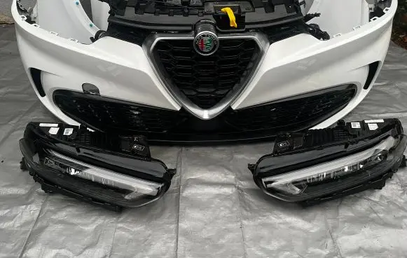 Alfa Romeo Tonale Front piece kit 