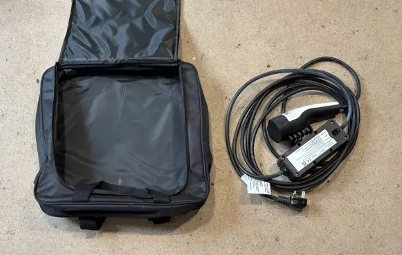 Hyundai Ioniq 5 Electric car charging cable 91686GI060