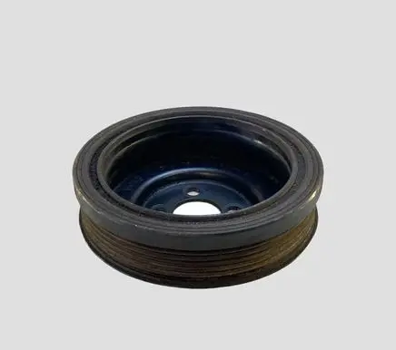 Volkswagen Golf V Crankshaft pulley 03G105243