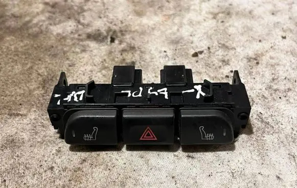 Jaguar X-Type Hazard light switch