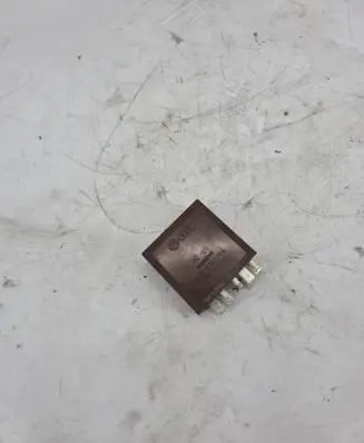 Audi A2 Other relay 8Z0955531 B210302 5WK10530A