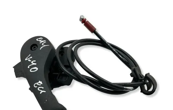 Volvo V40 Engine bonnet (hood) release handle 