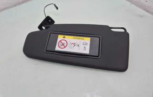 Sun visor