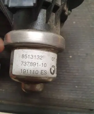 BMW 5 G30 G31 EGR valve 8513132 73789110