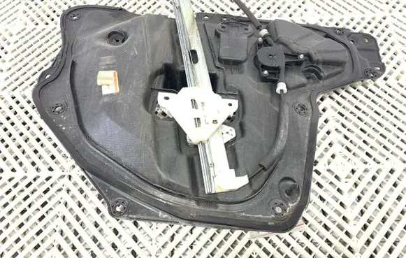 Mazda 3 II Front door window regulator with motor 