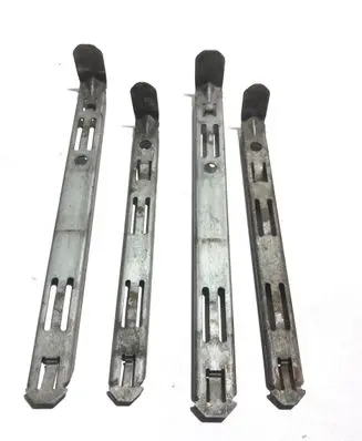 Volvo XC90 Headlight/headlamp mounting bracket 8637182