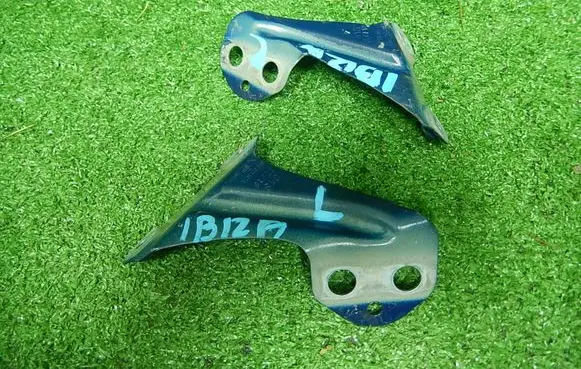 Seat Ibiza V (KJ) Fender mounting bracket 6F0821168A