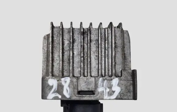 Opel Insignia A Glow plug pre-heat relay 55572812