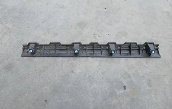 Hyundai i40 Sill supporting ledge 877633Z000