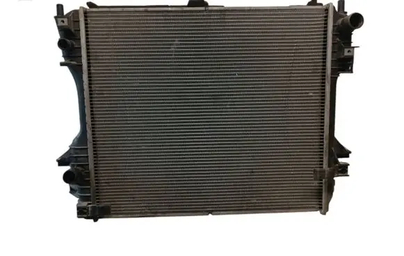 Jaguar XF X250 Coolant radiator 4r838005bb 900ZNVVVL 081S1A