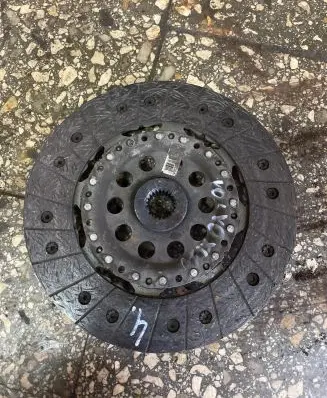 Volvo XC70 Clutch pressure plate 30783020