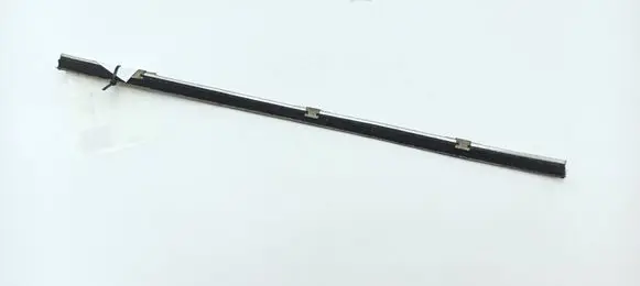 Mercedes-Benz 190 230 W110 W111 Rubber seal front door window/glass