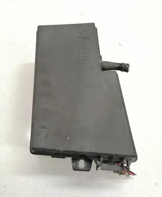 Volvo S40 Fuse module 8688040 518818000