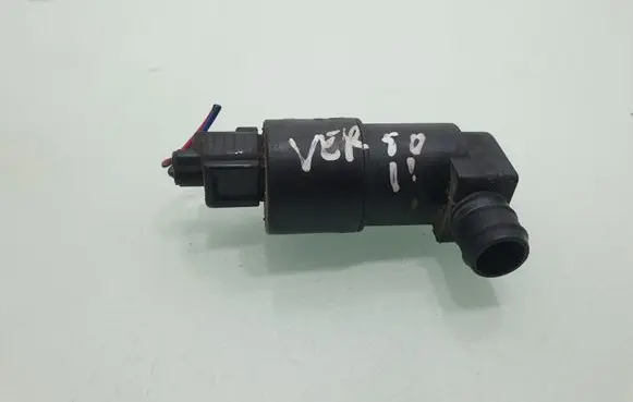 Toyota Verso Headlight washer pump 853300F020