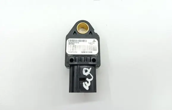 Mitsubishi Outlander Airbag deployment crash/impact sensor 8651A001