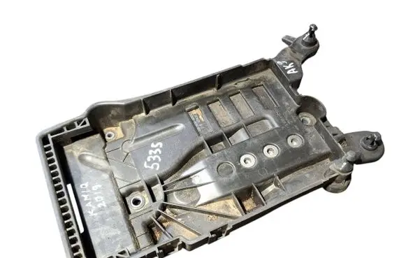 Skoda Kamiq Battery box tray 2Q0915331