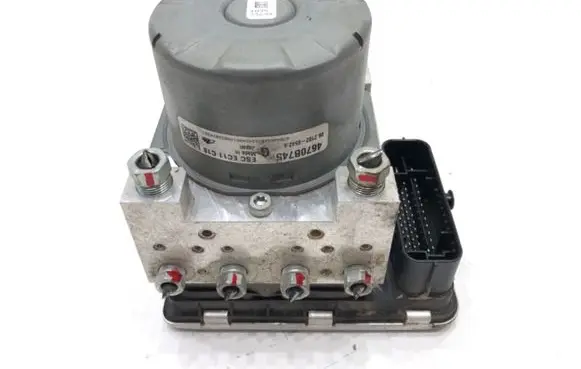 Mitsubishi Outlander ABS Pump 4670B745