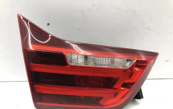 BMW 4 F32 F33 Tailgate rear/tail lights 7296101