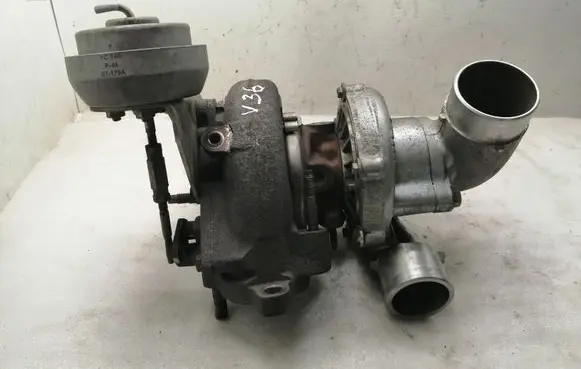 Toyota Corolla Verso AR10 Turbo 172010R022 172010R021