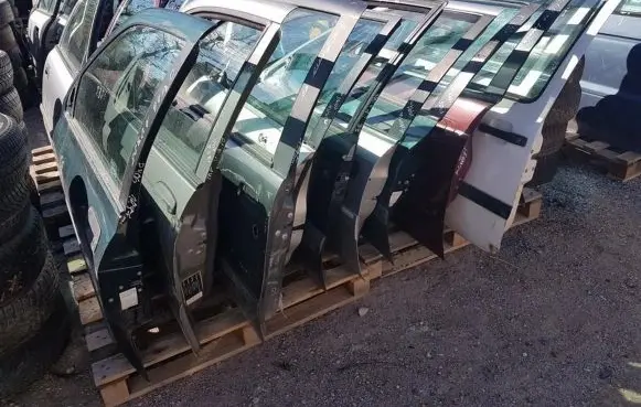 Alfa Romeo 145 - 146 Front door 