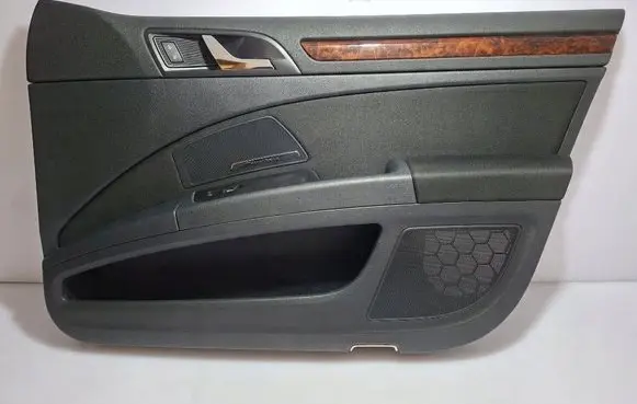 Skoda Superb B6 (3T) Front door card panel trim
