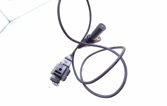 Volkswagen PASSAT B5.5 Crankshaft position sensor 038907319E