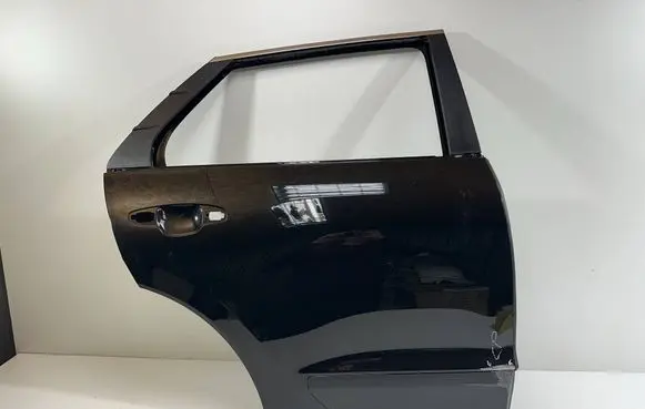 KIA Niro Rear door 
