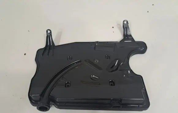 BMW X1 F48 F49 Intake resonator 8570016